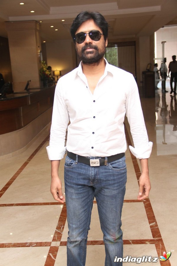 'Vai Raja Vai' Press Meet